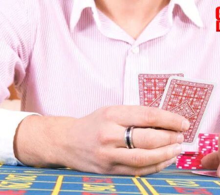 Poker là gì? Tìm hiểu trò chơi bài nổi tiếng nhất thế giới